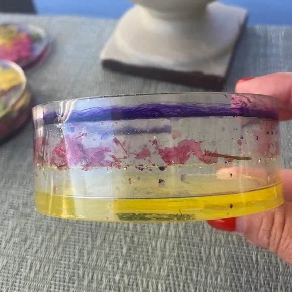 Handmade Pressed Flower Coaster Set and Holder Round Vibrant - Picture 9 of 16